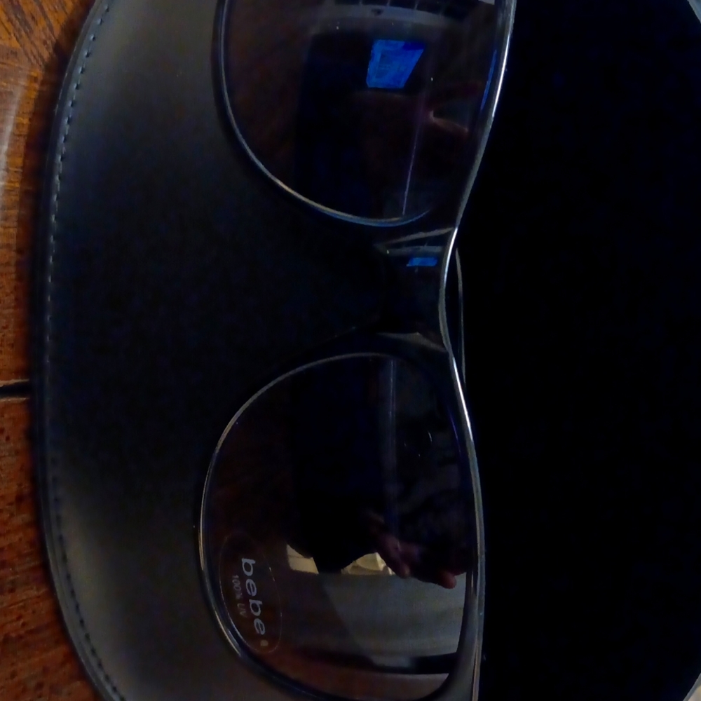 New, never worn, womens Bebe Sunglasses